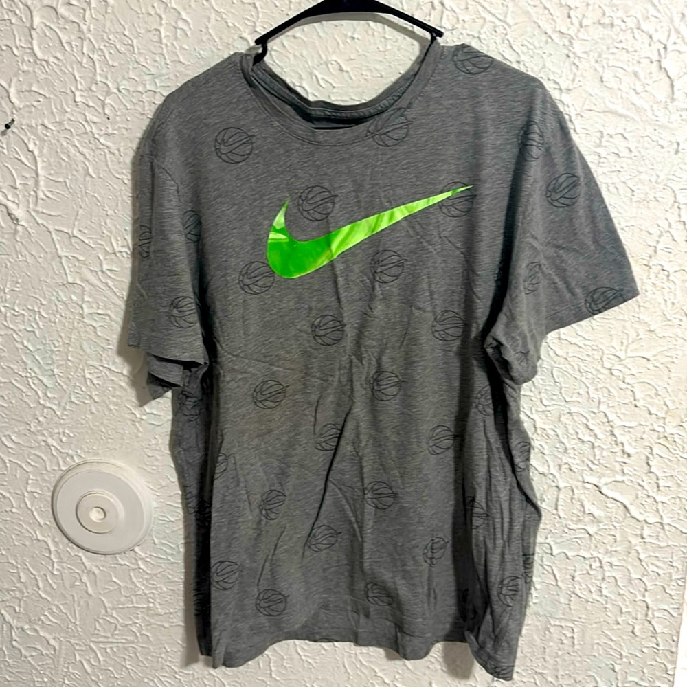 Nike Tee XL Gray with Neon Green Nike sign